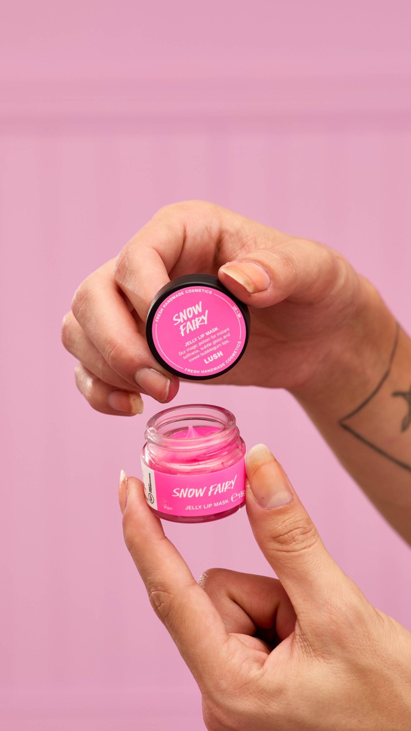 1_snow_fairy_jelly_lip_mask_hero_christmas_2025_171_8d5ab09f_thumbnail_4096.jpg